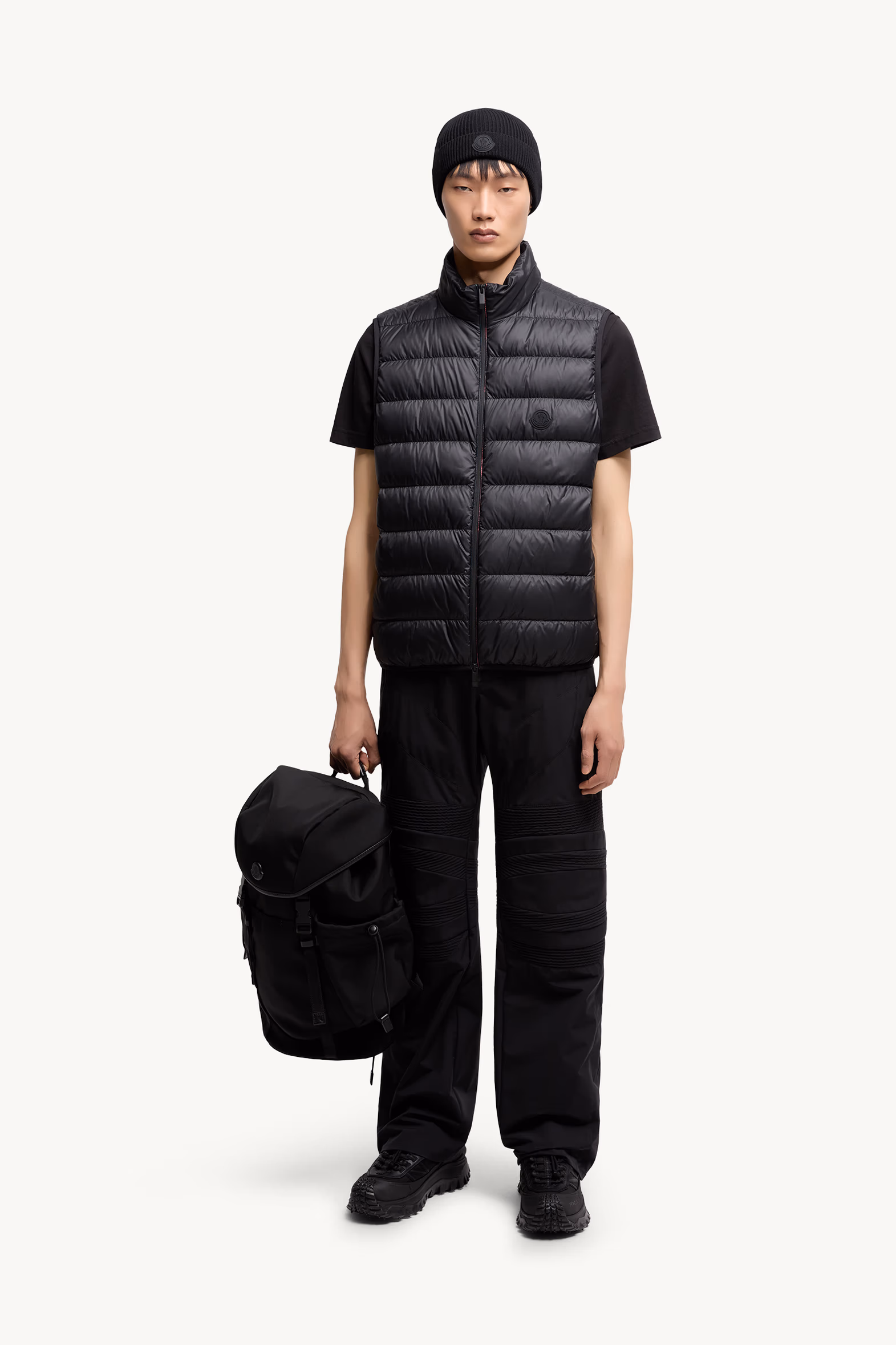 Besne Down Vest Men Black Moncler 0